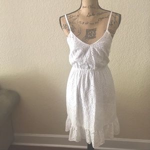 ☀️JAPNA white eyelet sundress.